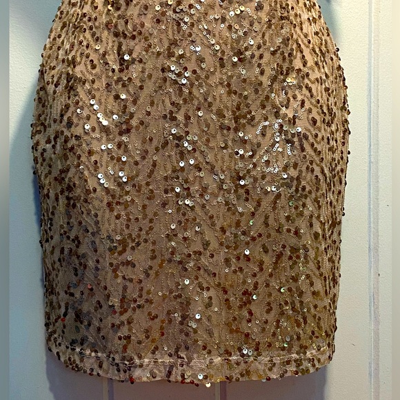 $10 dress sale! NWT Forever 21 gold sequin cocktail dress,lined stretch mesh,M - Picture 4 of 10